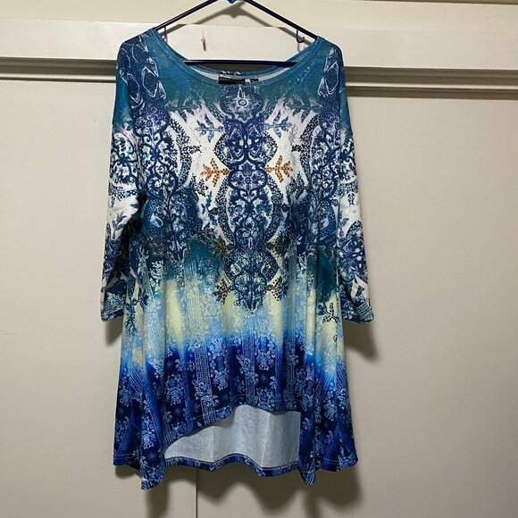 Attitudes by Renee, 3/4 length sleeve, asymmetrical tunic, size M - Picture 1 of 11